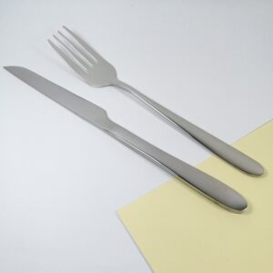 کارد و چنگال میوه خوری تمام استیل طرح دنا کد66